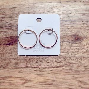 NWT eb gold circle earrings
